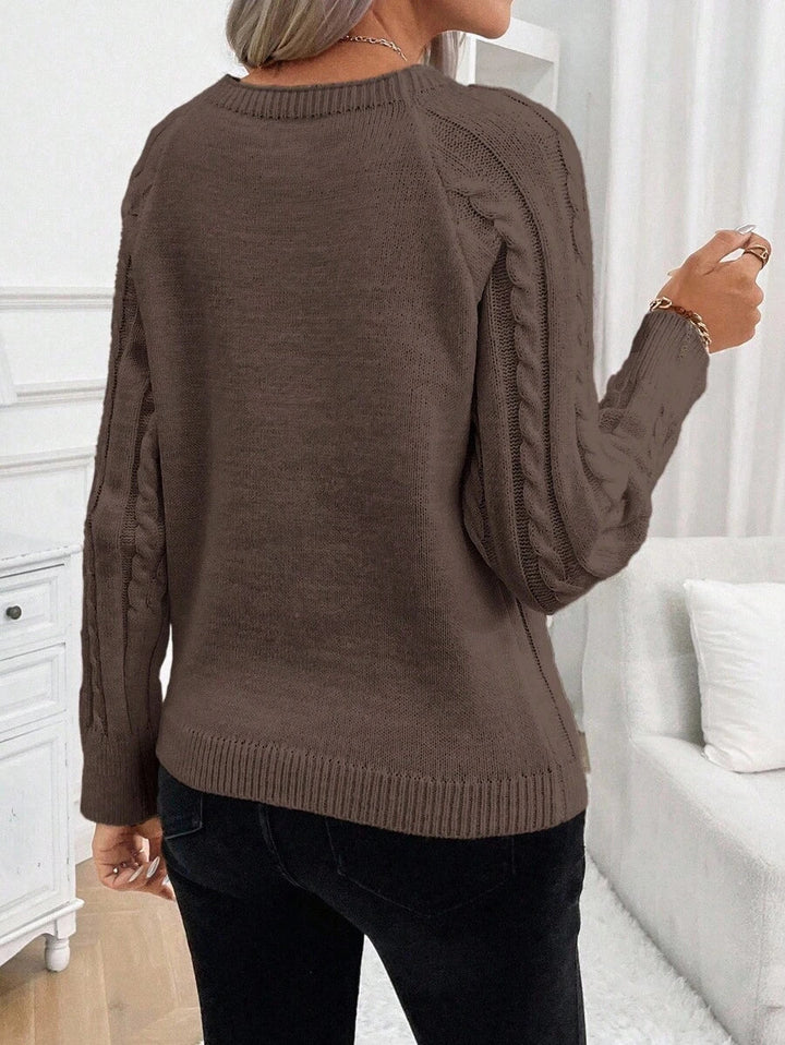 Catharina | Button-Detail Cable Knit Sweater