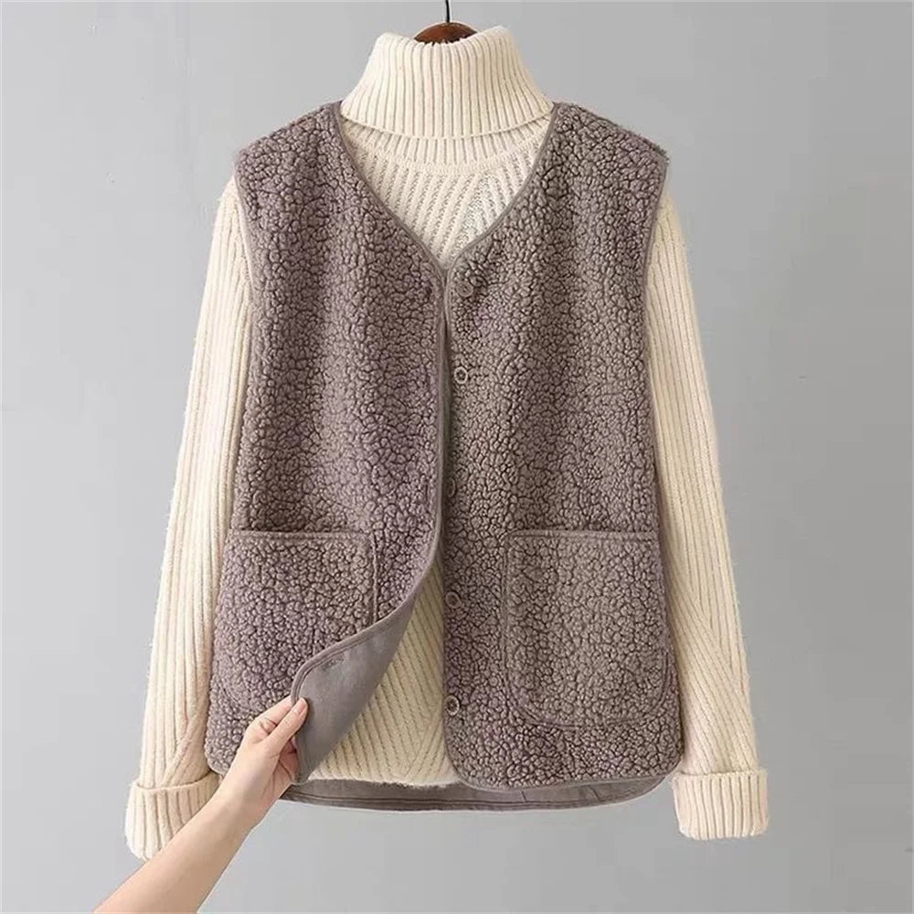 Christine | Classic Cardigan