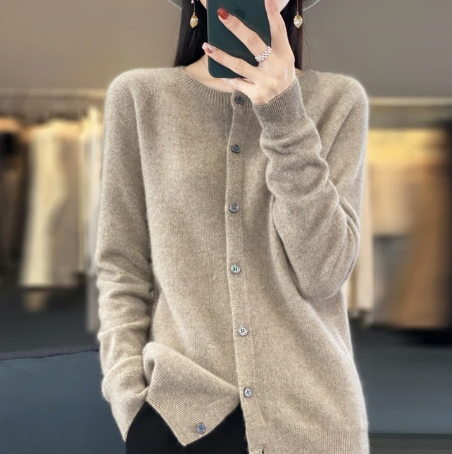 Amanda | Elegant Cardigan