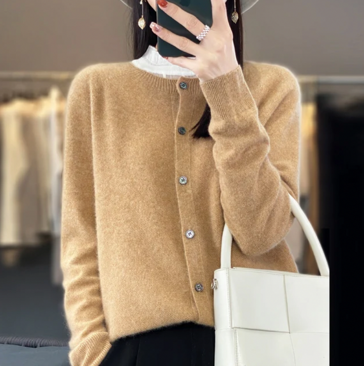 Amanda | Elegant Cardigan