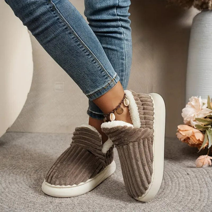 Lula | Soft and warm unisex slippers