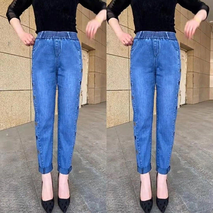 Soraya | Women's Highly Elastic Jeans with Heart Motif Embroidery