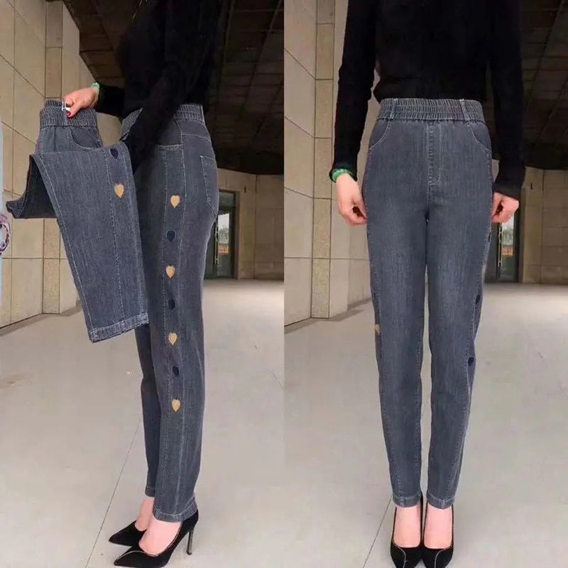 Soraya | Women's Highly Elastic Jeans with Heart Motif Embroidery